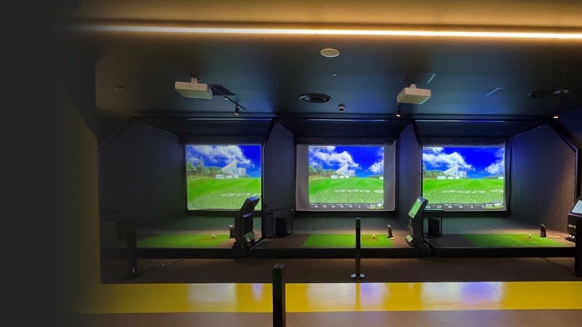 ZEN GOLF RANGE パルコ浦和駅前店のシミュレーター打席