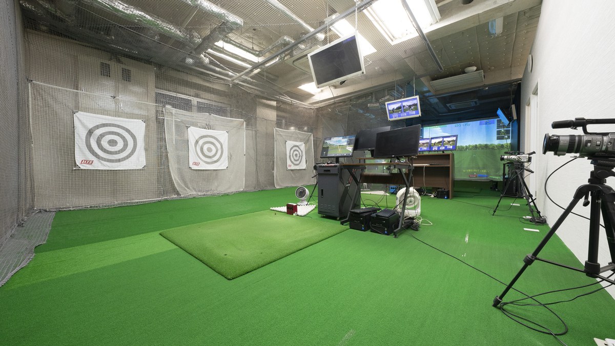 HIRO GOLF ACADEMYのレッスン打席