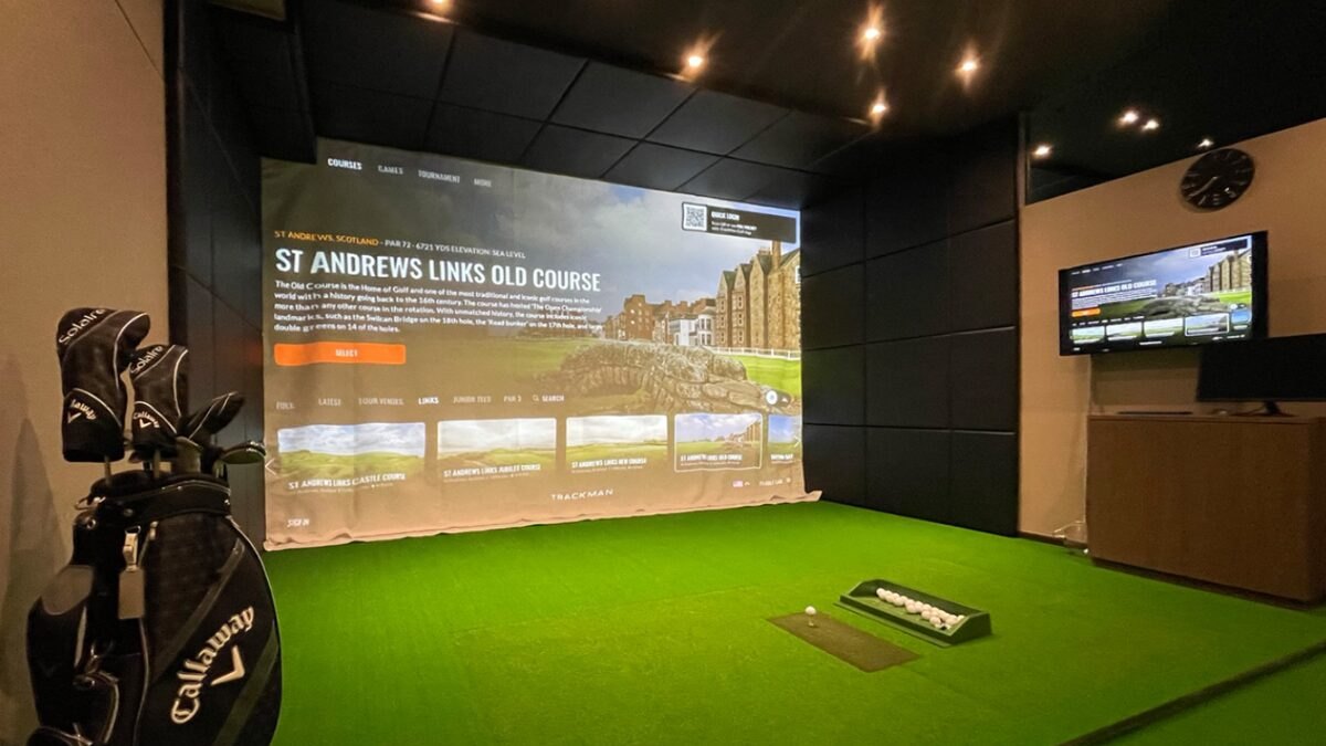 Y's GOLF LAB立川店のTRACKMAN4の打席