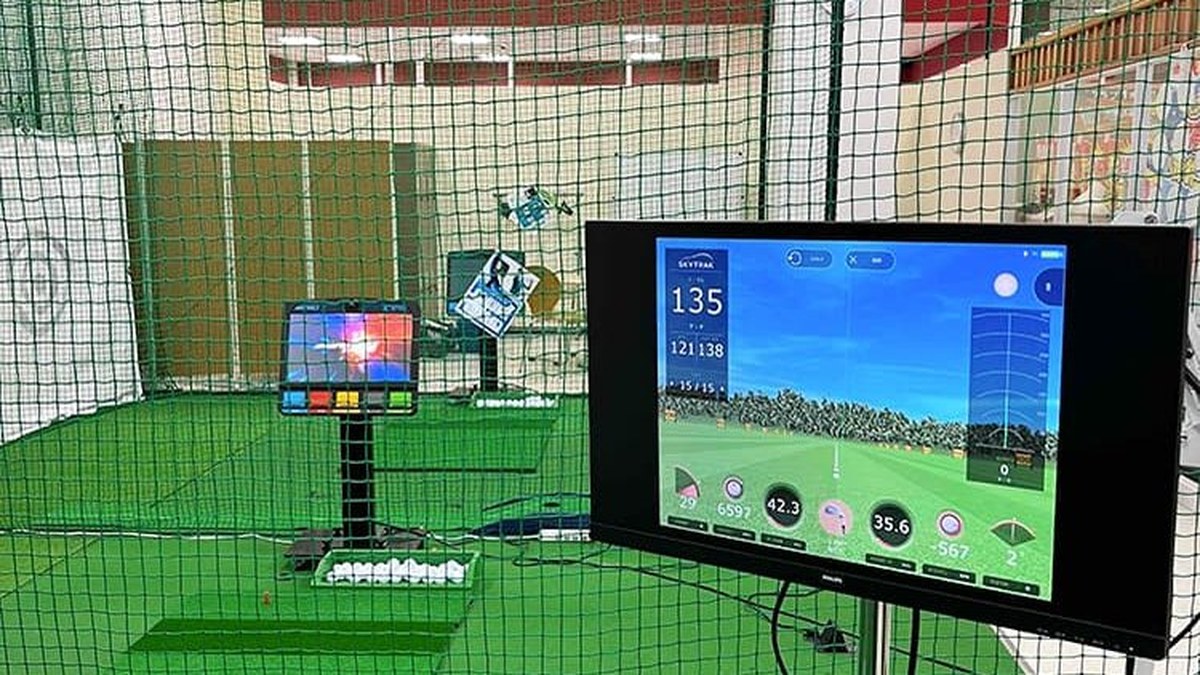 ゴルフドゥ！スタジオ川越の計測器付き打席