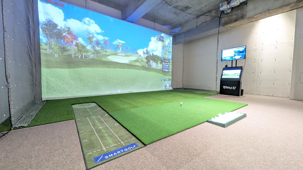 SMART GOLF両国緑ANNEX店のシミュレーター打席