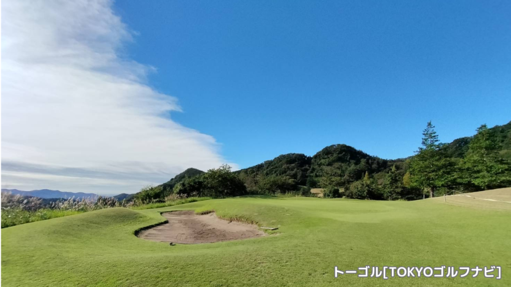 足利城ゴルフ倶楽部のグリーンとバンカー