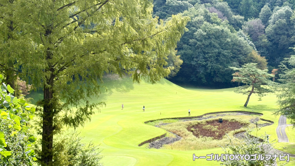 足利城ゴルフ倶楽部の日本庭園のような池